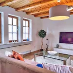Early Year - 150 Qm Fachwerkhaus Mit Heimkino & Privat-sauna & Pool 布尔格韦德尔