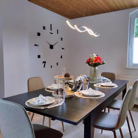 Fachwerkhaus Mit Heimkino & Privat-sauna & Pool Burgwedel (Lower-Saxony)